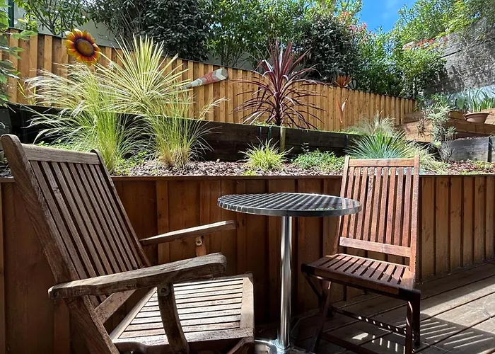 3 Pieces Avec Terrasse Arboree